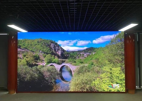 La exhibición llevada a todo color interior montada en la pared P1.667 a presión aluminio de la fundición