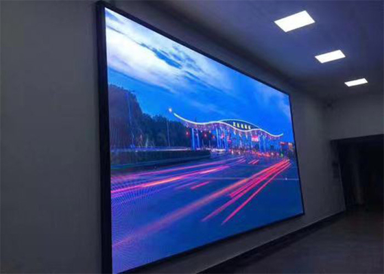 La exhibición llevada a todo color interior montada en la pared P1.667 a presión aluminio de la fundición