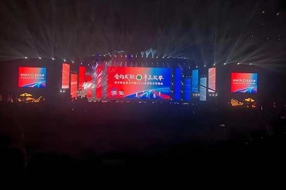 P2.6 Pantalla LED de alquiler en interiores con una frecuencia de actualización ultra alta de 7680 Hz, de peso ligero de 5 a 7,5 kg Diseño para escenarios y eventos