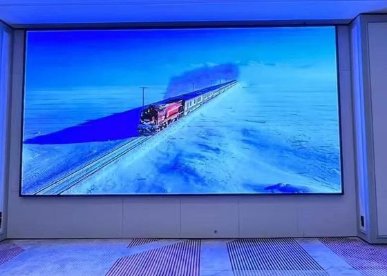 En interiores, pantalla LED de alta definición con pequeño espacio P1.56 para instalación fija y elevación
